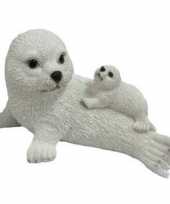 Baby dierenbeeld zeehond jong moeder speelgoed